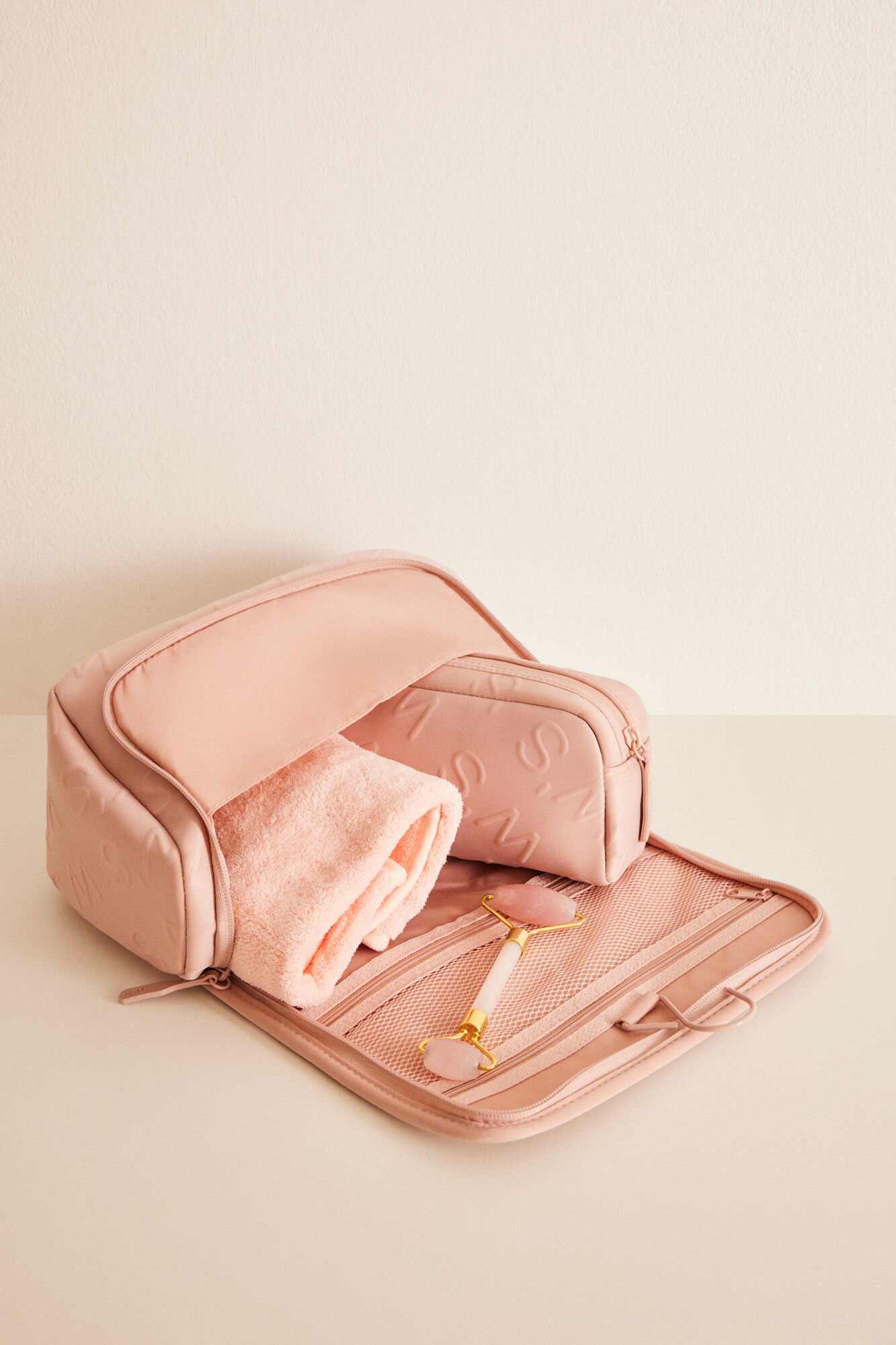 Neceser grande para colgar rosa logo Accesorios para mujer WomenSecret MX