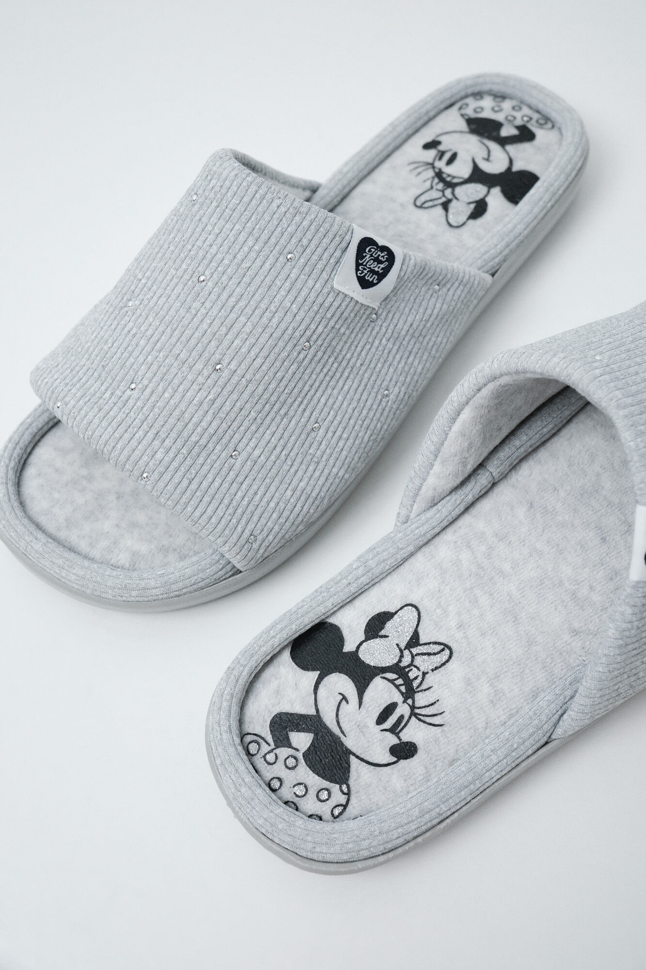 Women'secret Pantunflas Minnie Mouse gris