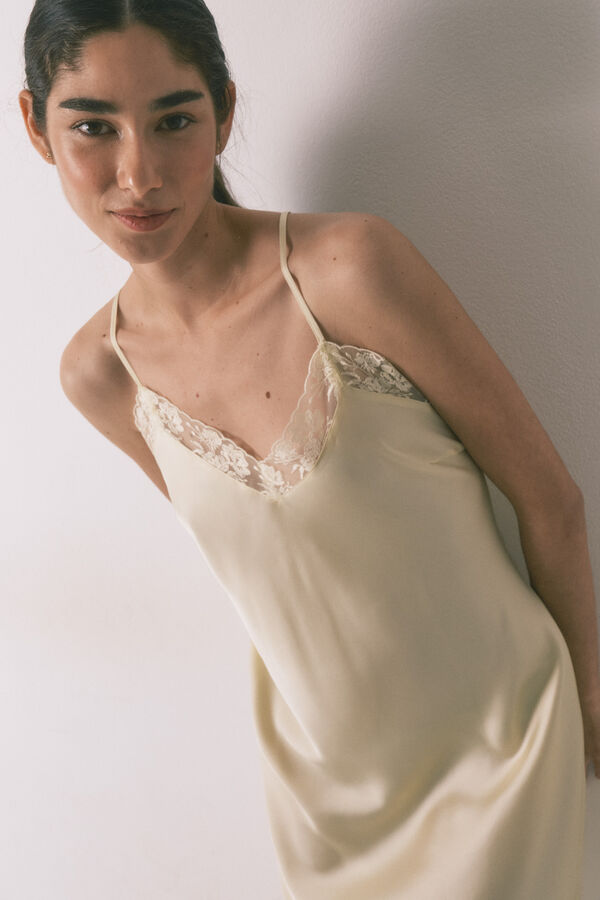 Women'secret Camis&oacute;n corto sat&eacute;n y encaje amarillo amarillo