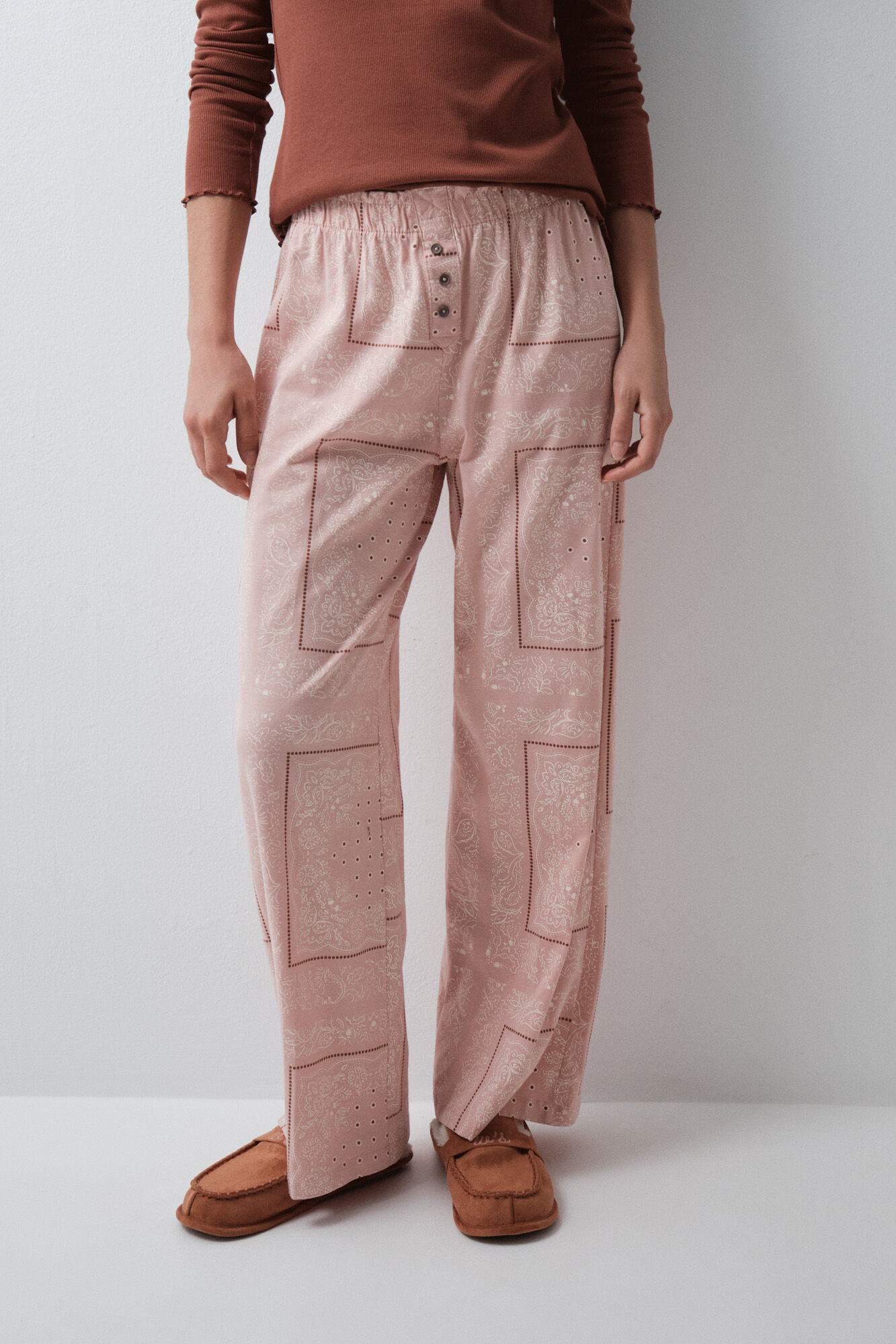 Women'secret Pantal&oacute;n largo de algod&oacute;n con estampado bandana rosa