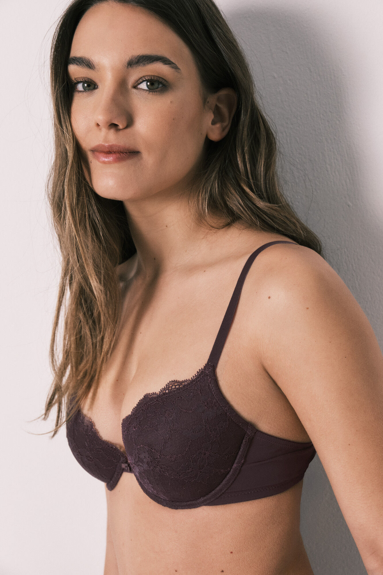 Women'secret Brasier cl&aacute;sico relleno de encaje morado BEAUTIFUL