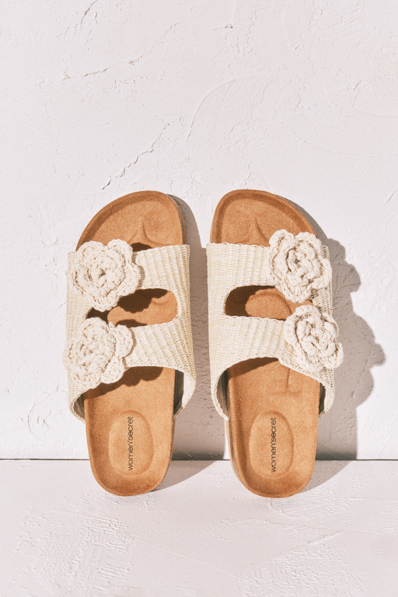 Women'secret Sandalias bio de rafia con flor de crochet beige