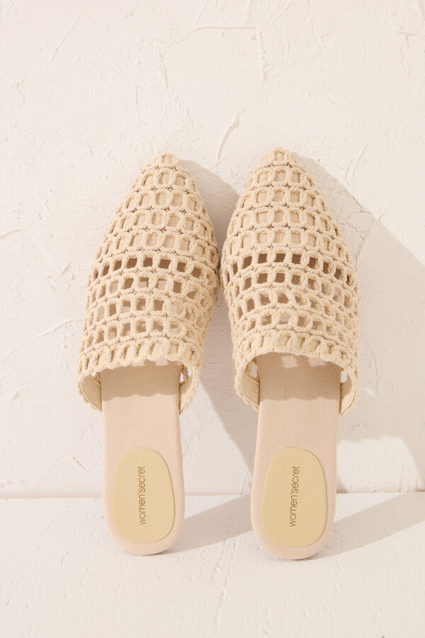 Womensecret Sandalia mule trenzado beige café