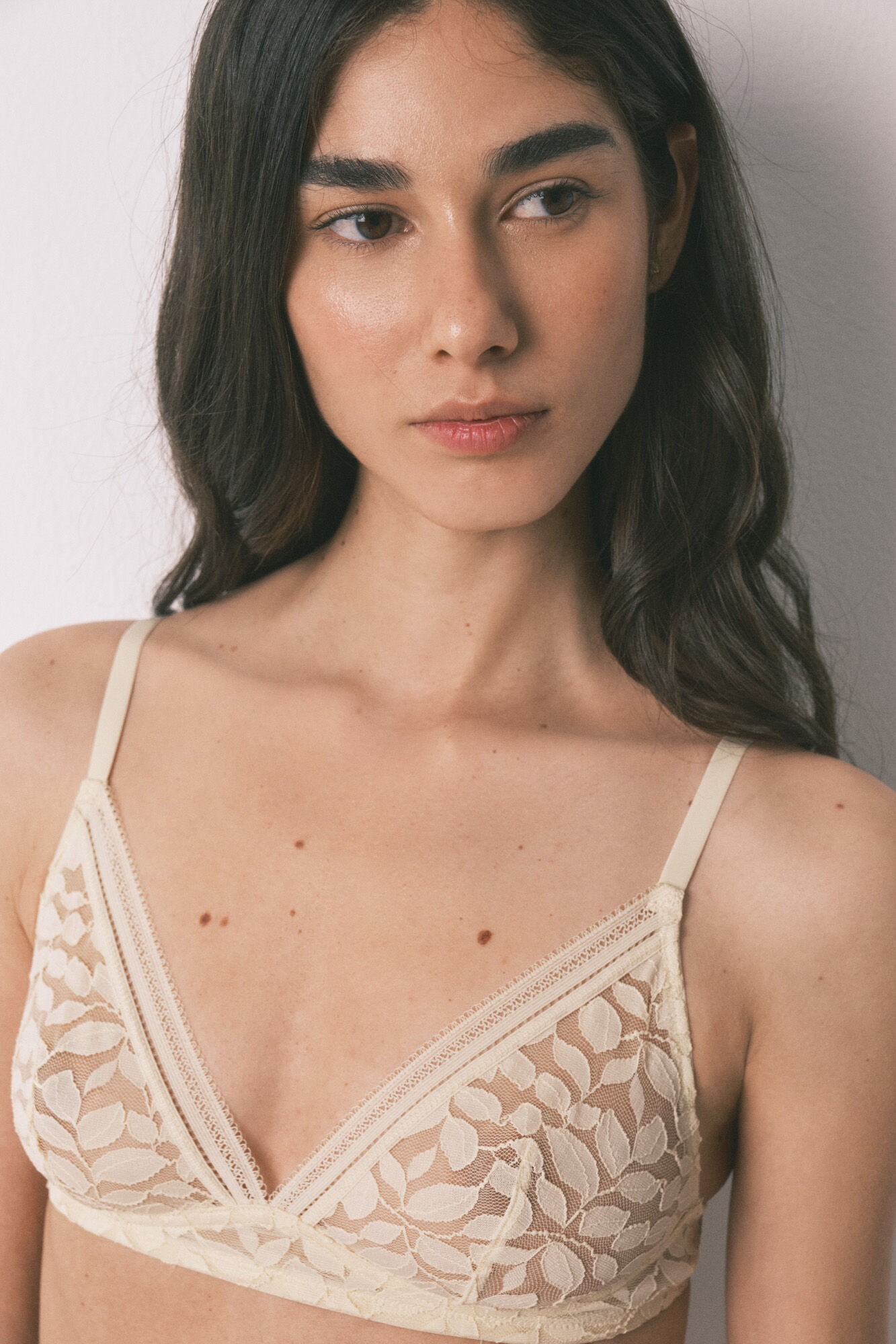 Women'secret Brasier triangular NATURAL de encaje beige