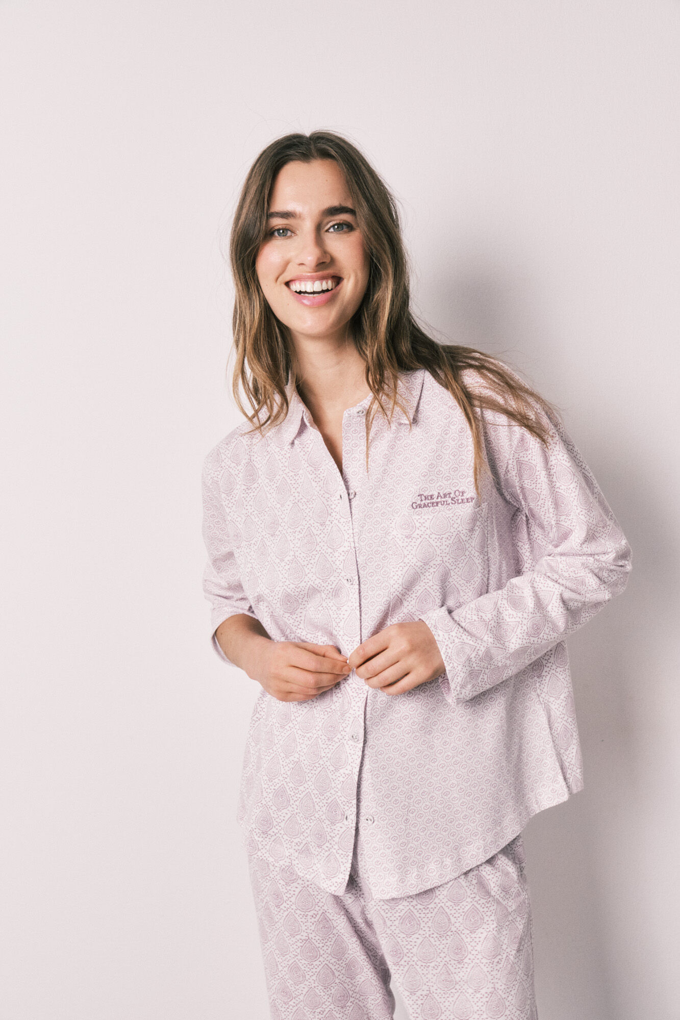 Women'secret Pijama camisera larga de 100% algod&oacute;n estampado sellos