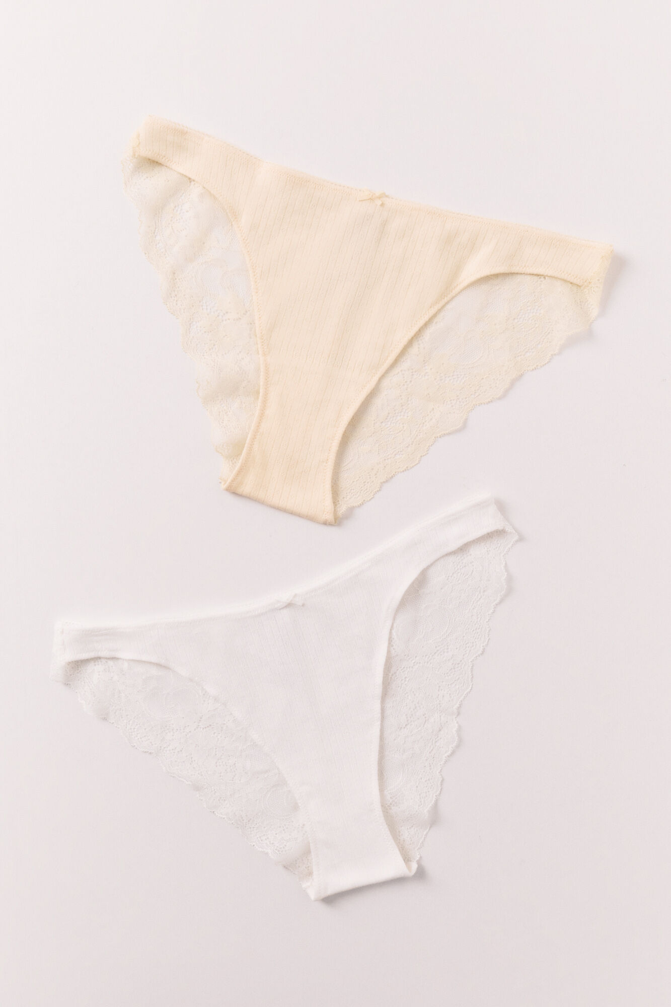 Women'secret Pack 2 panties cl&aacute;sicas de algod&oacute;n blanco y amarillo