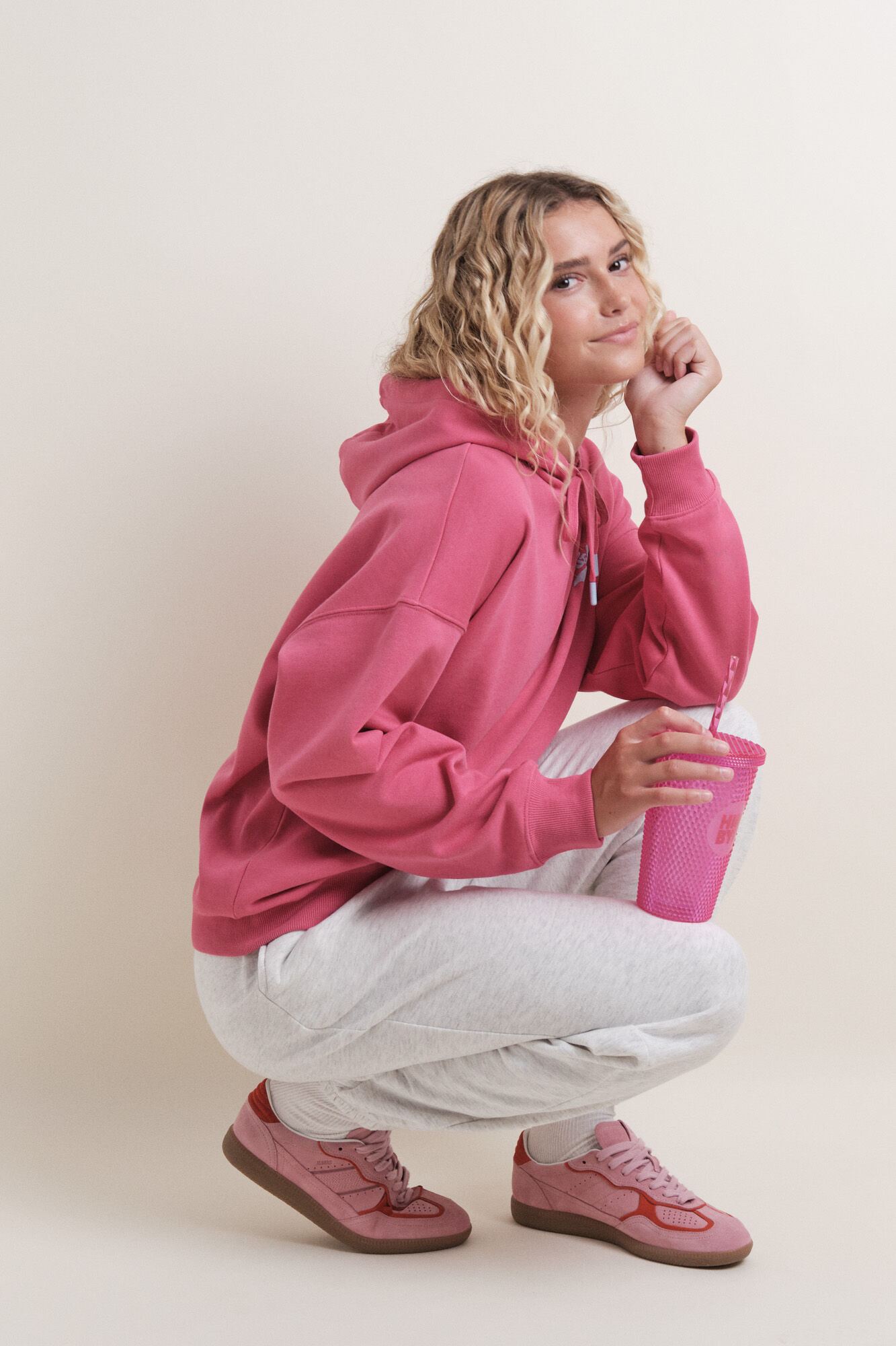 HI&BYE Sudadera con capucha fucsia
