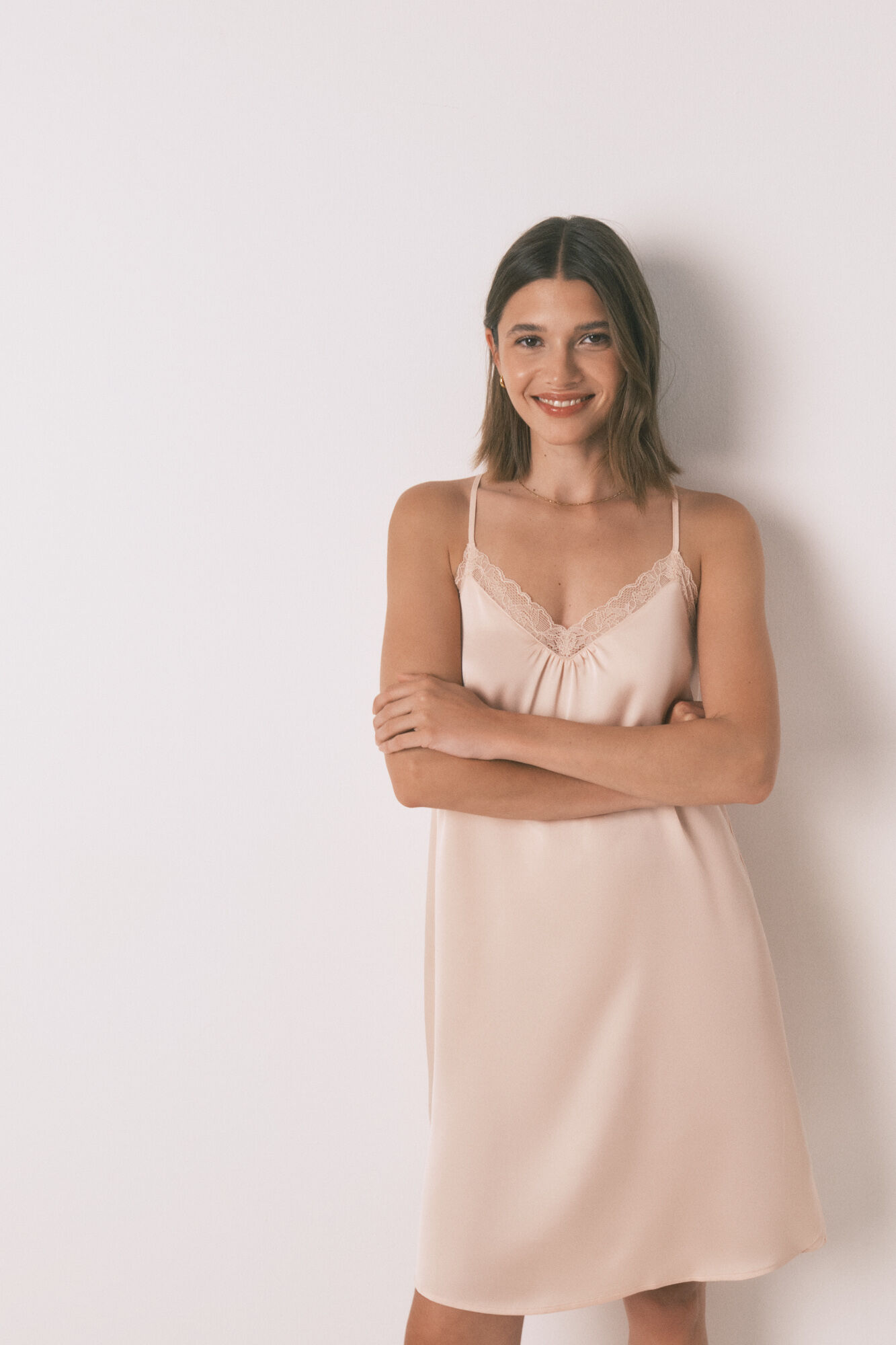 Women'secret camis&oacute;n de sat&eacute;n con encaje naranja