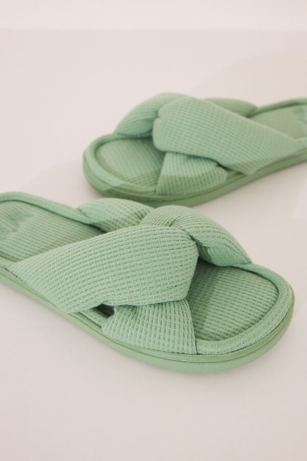 Womensecret Zapatillas abiertas con diseño de gofre verde verde