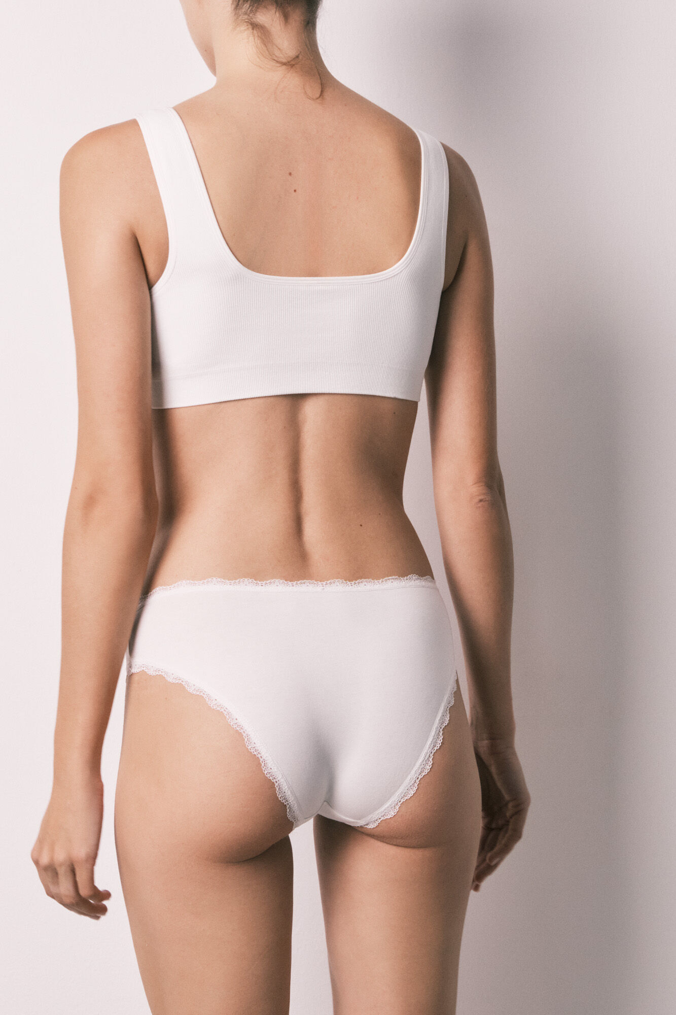 Women'secret Panty cl&aacute;sica de algod&oacute;n blanca con estampado de flores