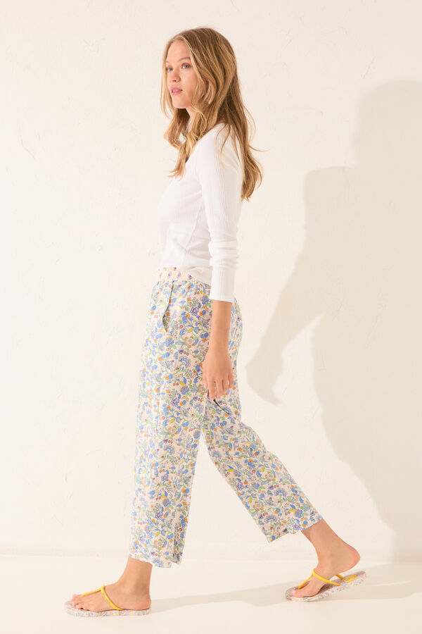 Womensecret Pantalón capri de viscosa con estampado floral multicolor estampado