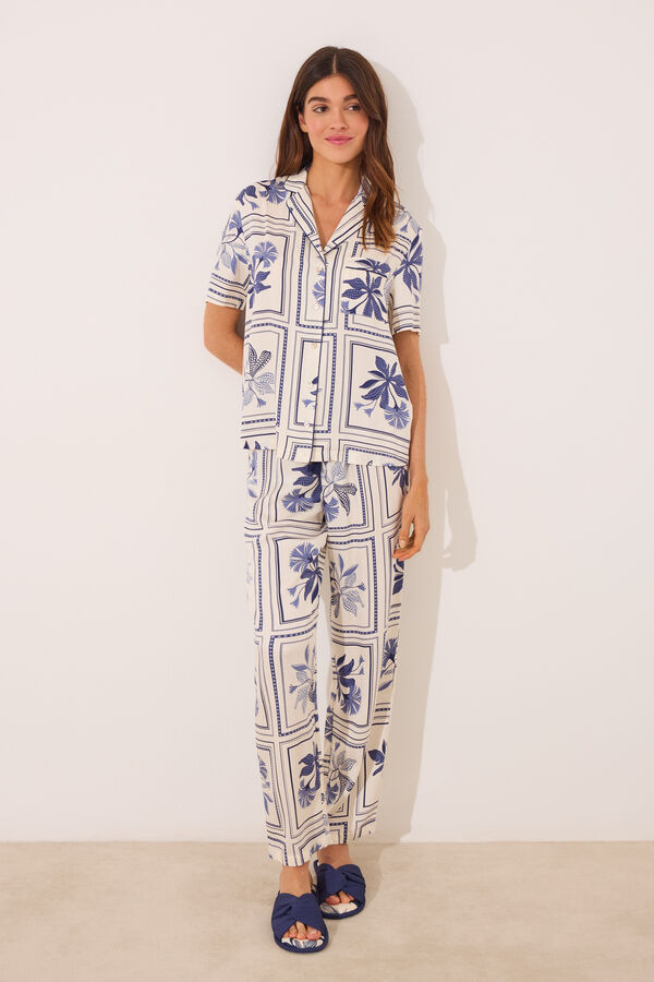 Womensecret Pijama camisera de satén con estampado de flores azul