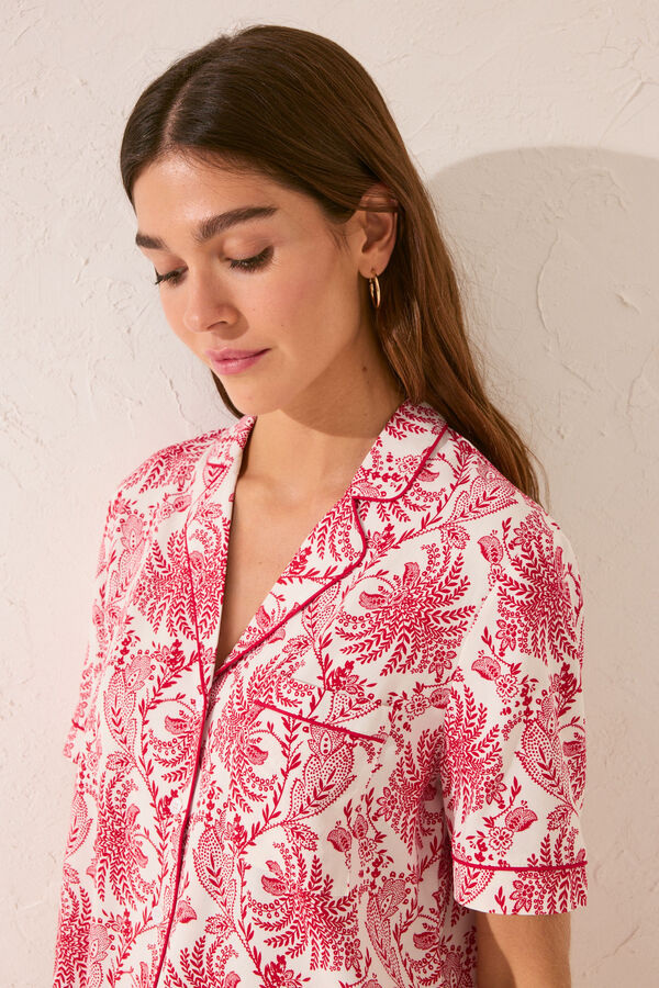 Womensecret Pijama camisera Capri con estampado de hojas púrpura