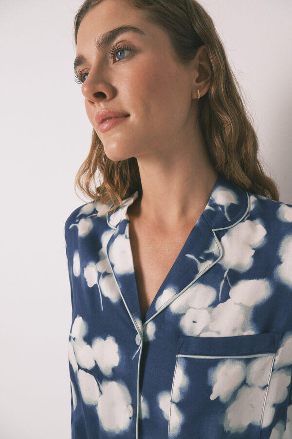 Womensecret Pijama camisera largo de viscosa con estampado floral azul estampado