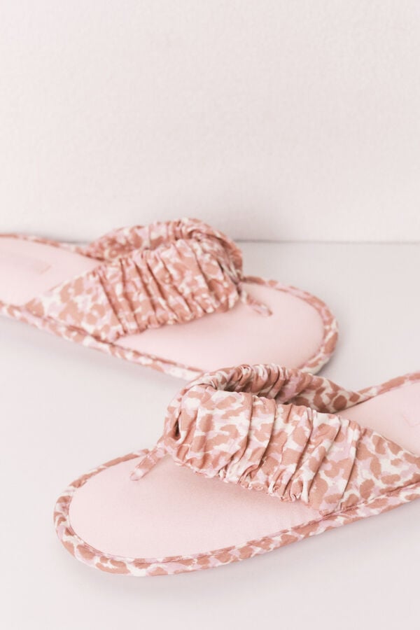 Women'secret Pantunflas de tiras con estampado animal rosa