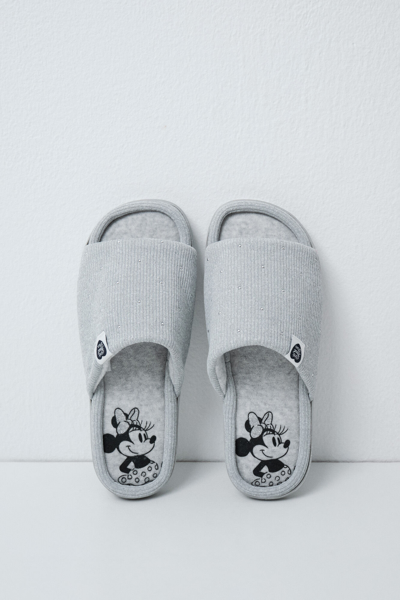 Women'secret Pantunflas Minnie Mouse gris