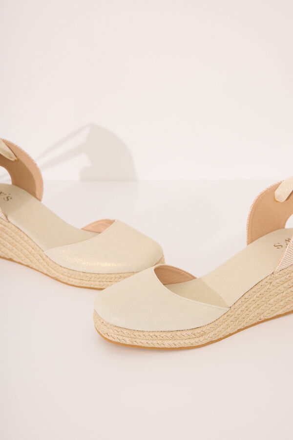 Womensecret Chanclas de plataforma de esparto doradas café