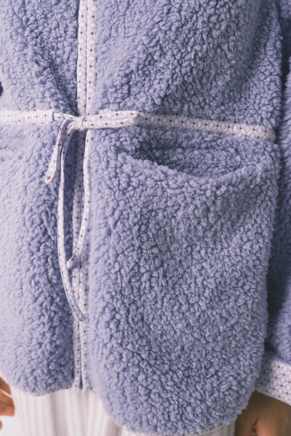 Women'secret Bata short de piel borrego de color lila estampado