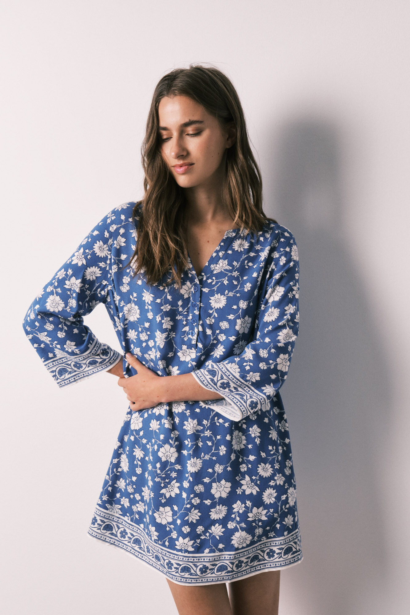 Women'secret Playera de dormir azul con flores