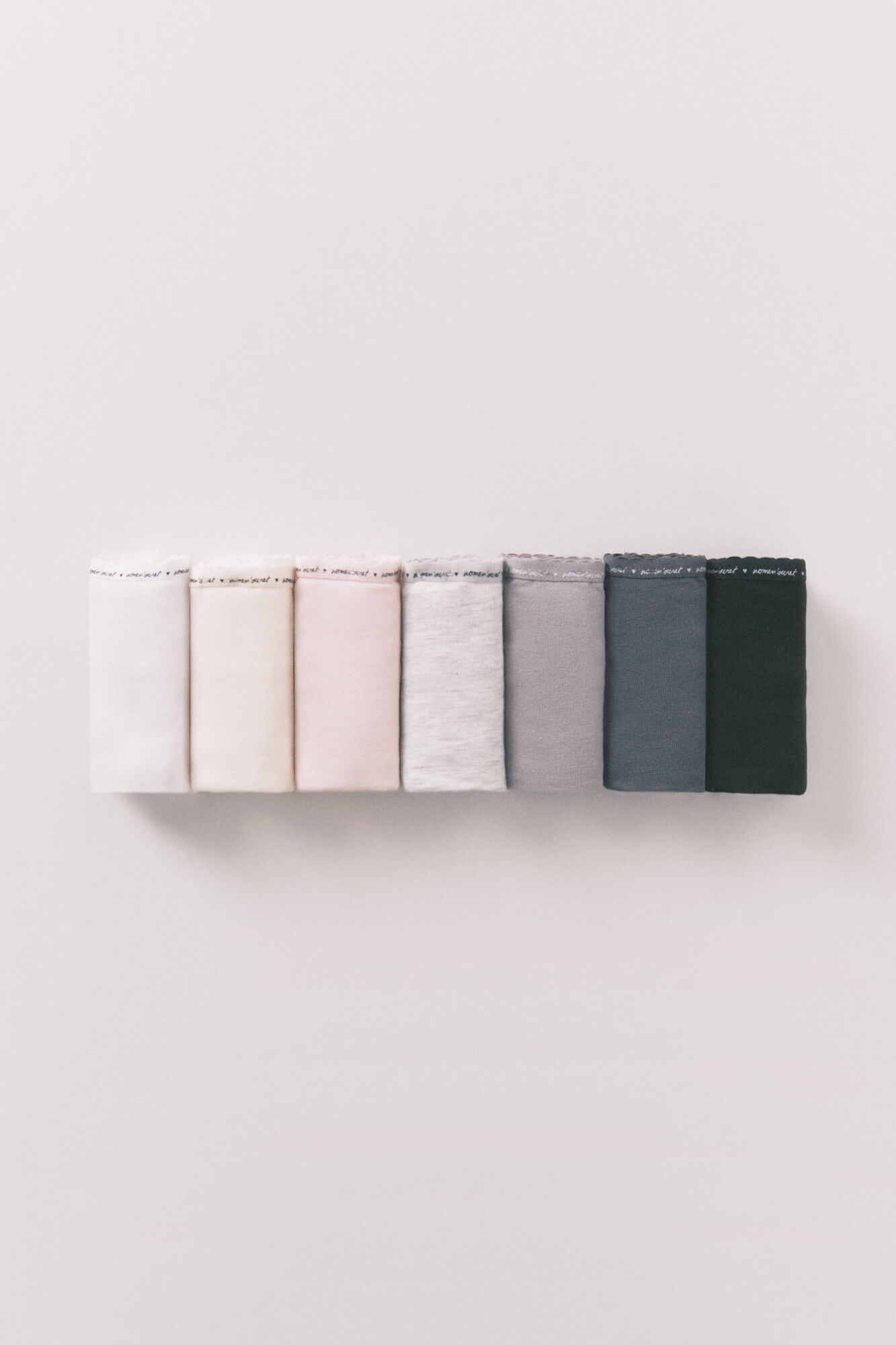 Women'secret Pack de 7 tangas de algod&oacute;n neutro con logo