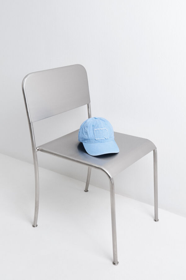HI&BYE Gorra de algod&oacute;n azul claro con logo bordado azul