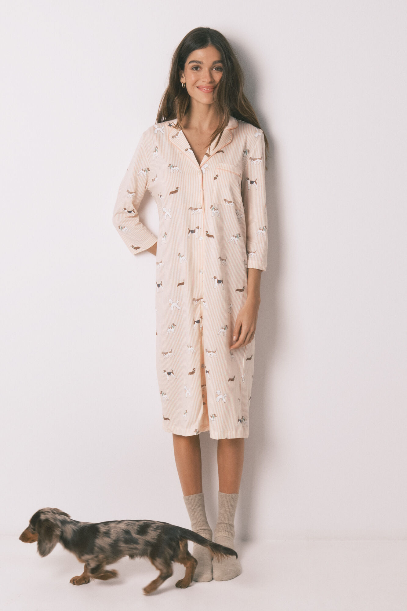 Women'secret Camis&oacute;n midi estampado de rayas y perritos de 100% algod&oacute;n