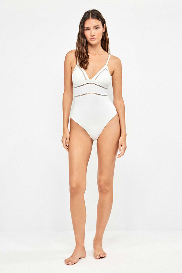 Gisela Traje de ba&ntilde;o triangular con relleno extra&iacute;ble marfil