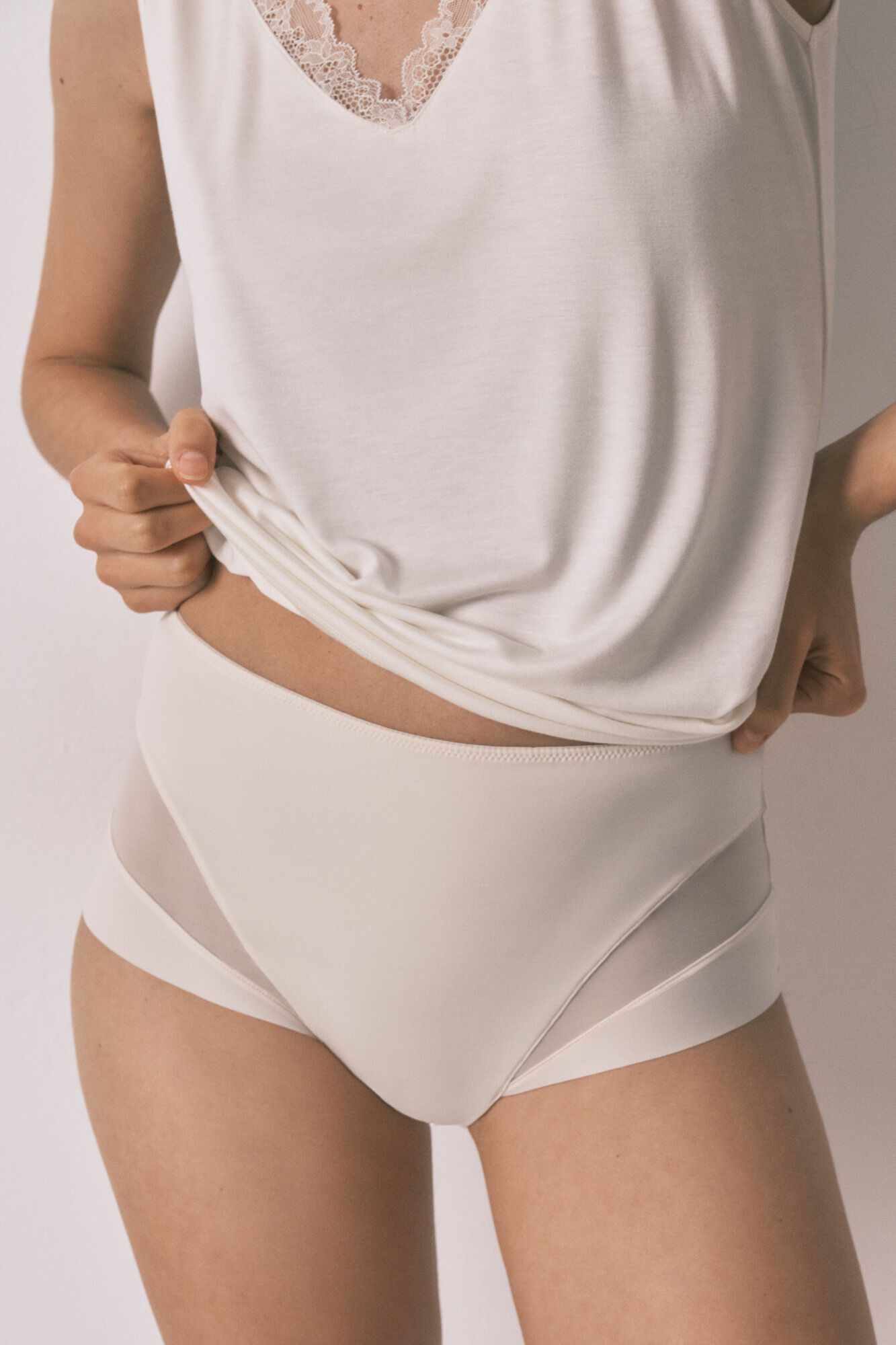 Women'secret Panty reductora alta beige