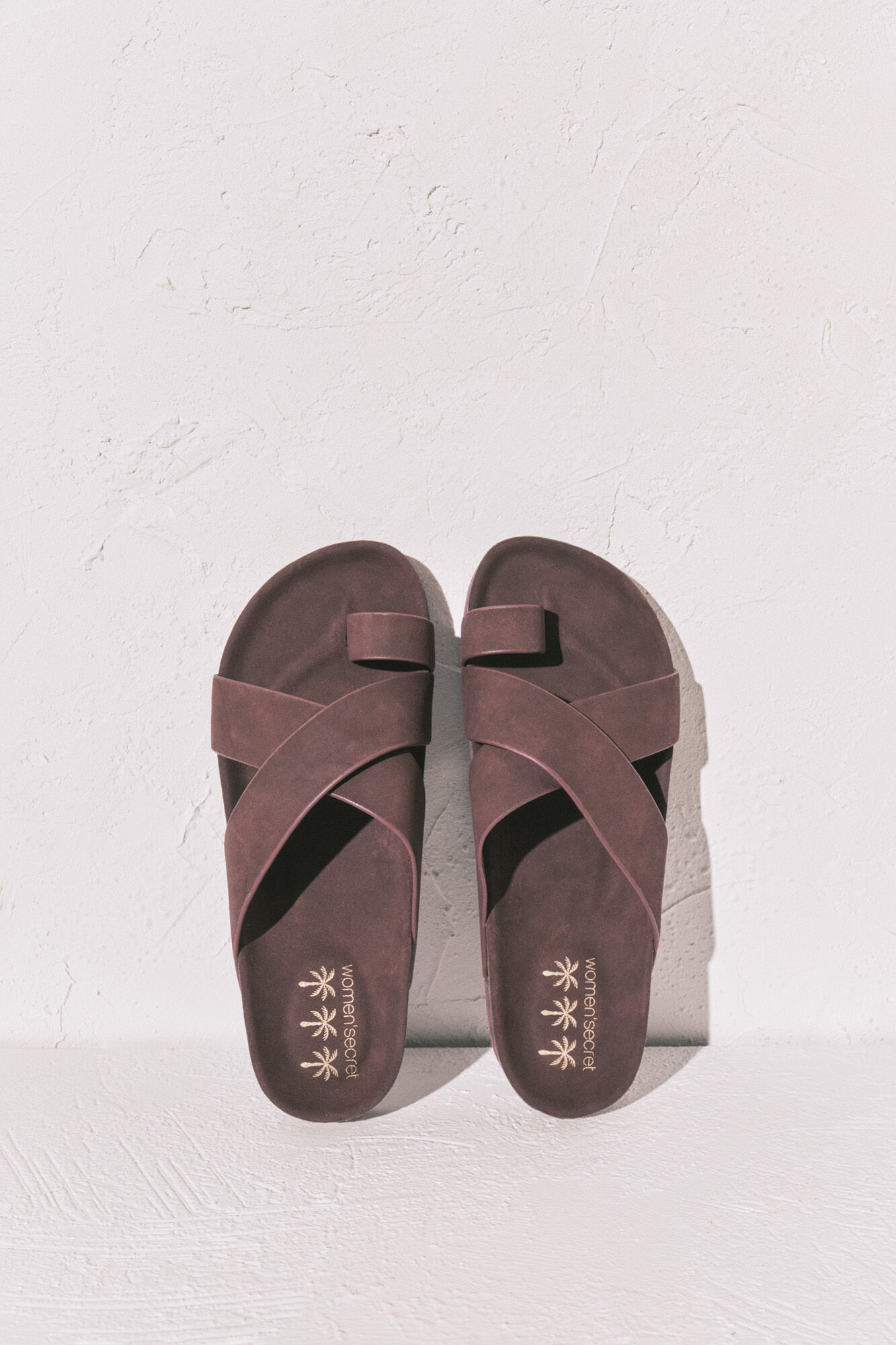 Women'secret Sandalias bio de tiras cruzadas granate