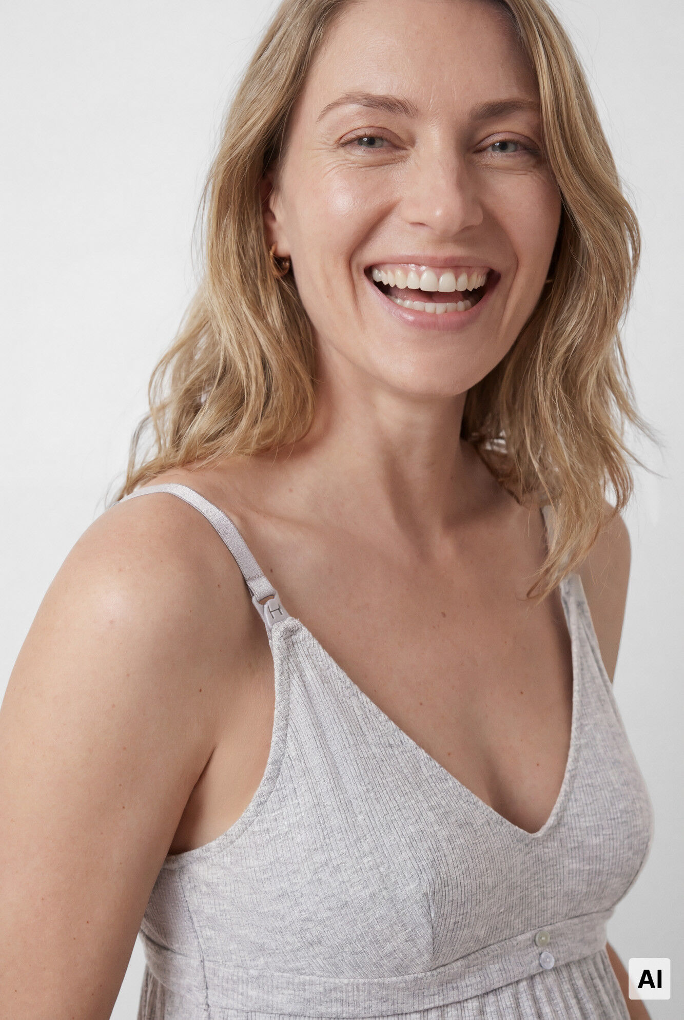 Women'secret Camis&oacute;n maternity de tirantes gris