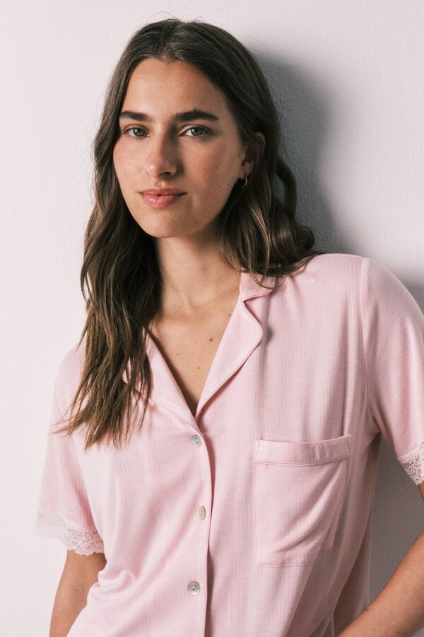 Women'secret Pijama camisera capri de viscosa y encaje rosa rosa
