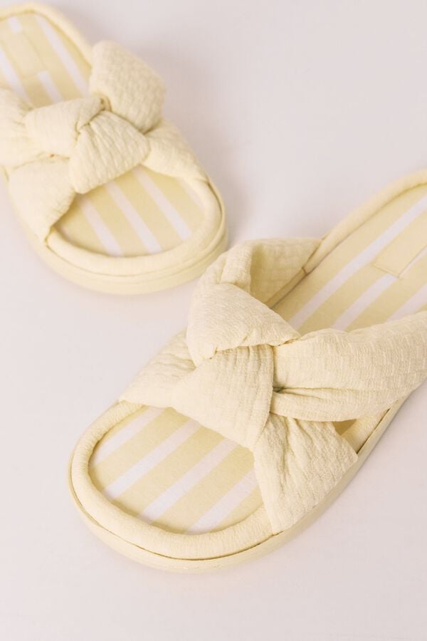 Womensecret Conjunto de zapatillas y camis&oacute;n 