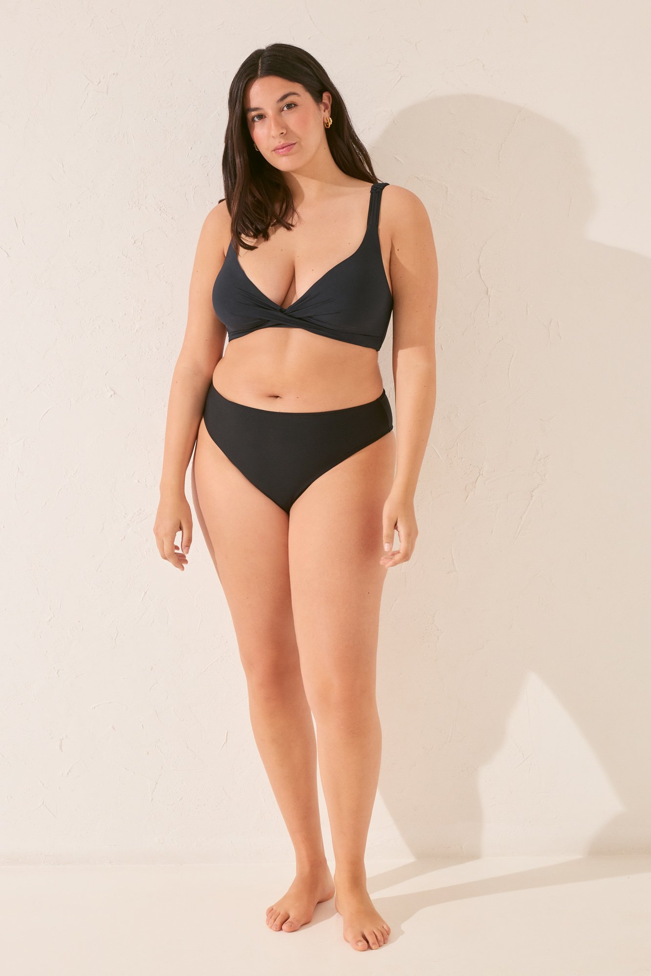 Panty de bikini moldeador de cintura alta negra